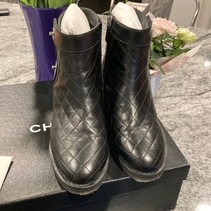 CHANEL boot lamb skin black size 37